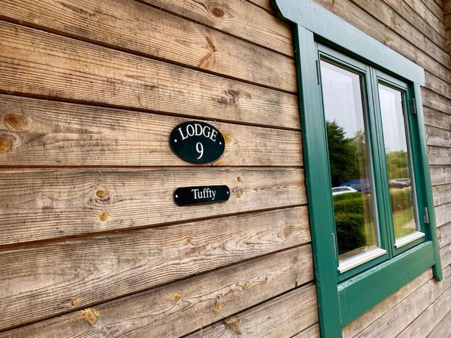 Tufty Lodge, Lake Pochard Lodge 9 South Cerney Buitenkant foto
