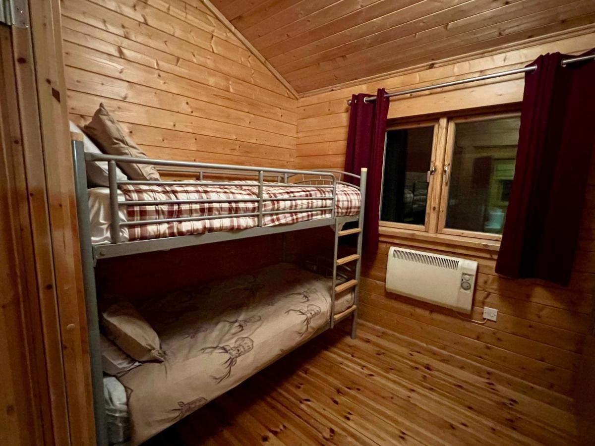 Tufty Lodge, Lake Pochard Lodge 9 South Cerney Buitenkant foto