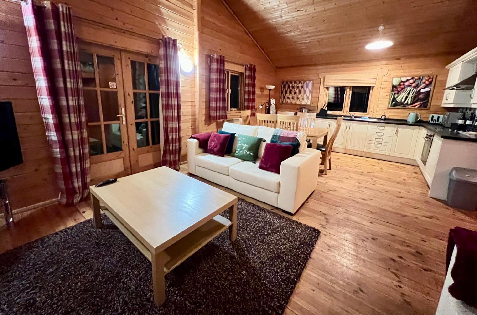 Tufty Lodge, Lake Pochard Lodge 9 South Cerney Buitenkant foto